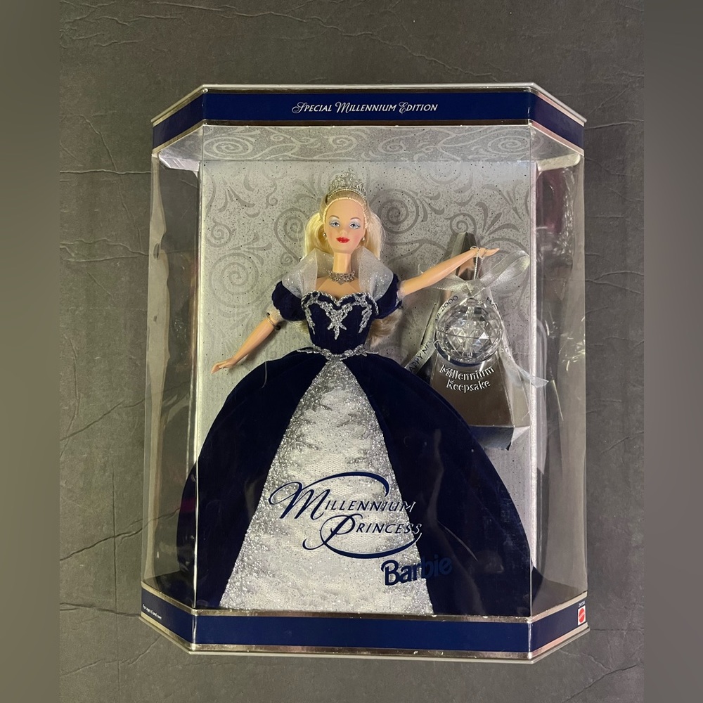 2000 Special Millennium Edition Princess Barbie. Collector. NRFB